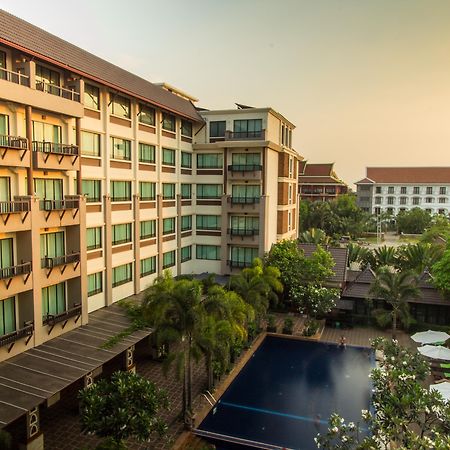Royal Empire Premium Hotel Siem Reap Dış mekan fotoğraf