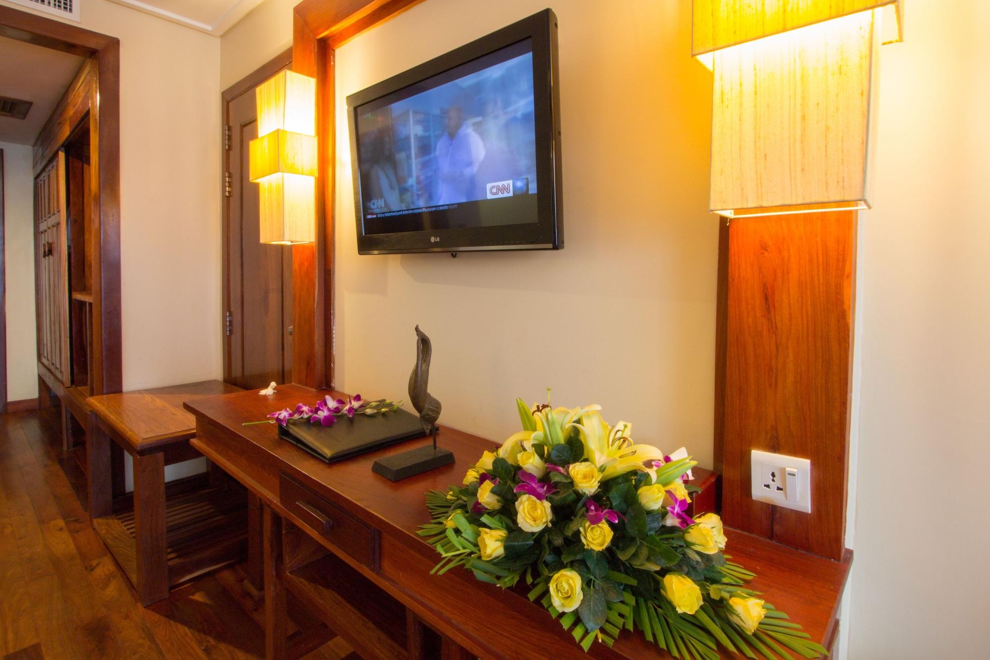 Royal Empire Premium Hotel Siem Reap Dış mekan fotoğraf