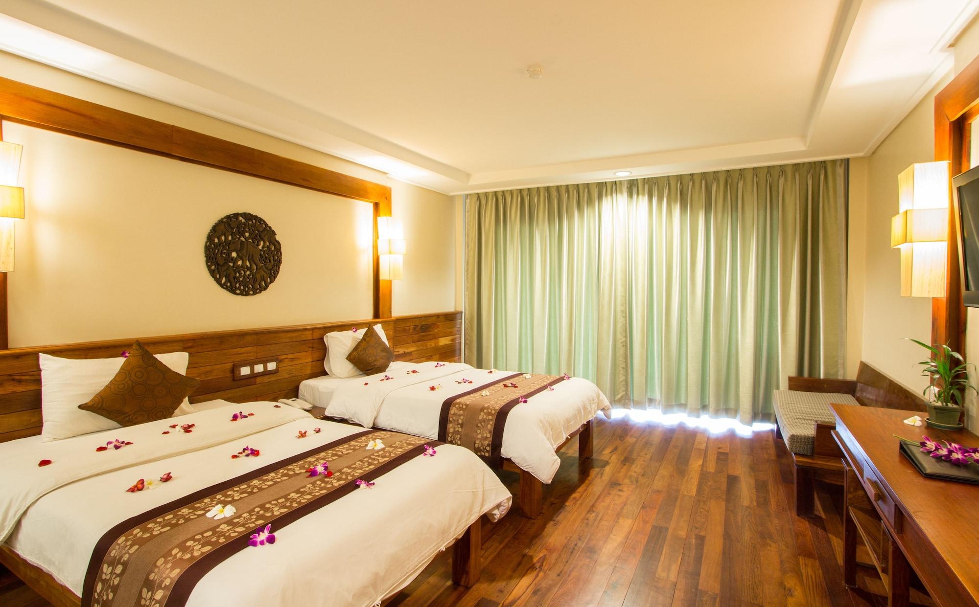 Royal Empire Premium Hotel Siem Reap Dış mekan fotoğraf