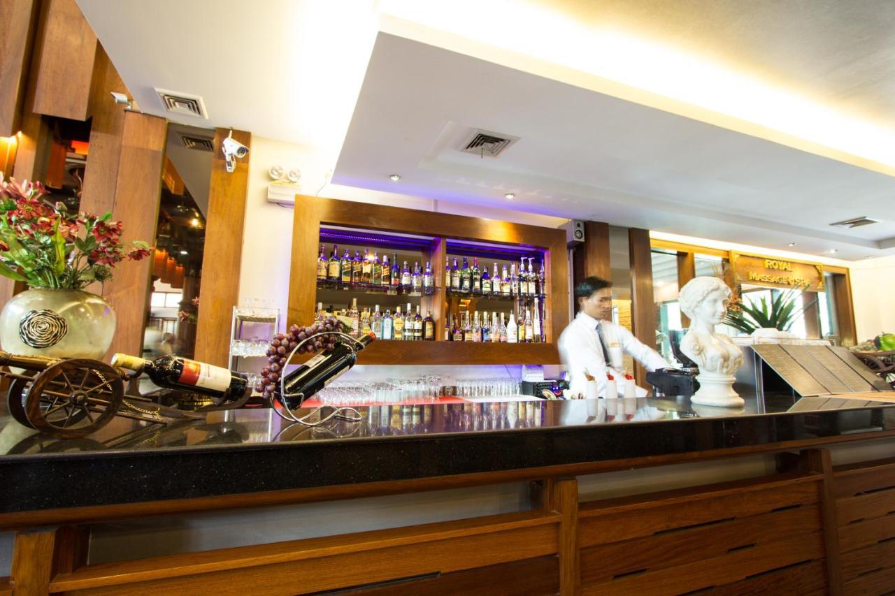 Royal Empire Premium Hotel Siem Reap Dış mekan fotoğraf