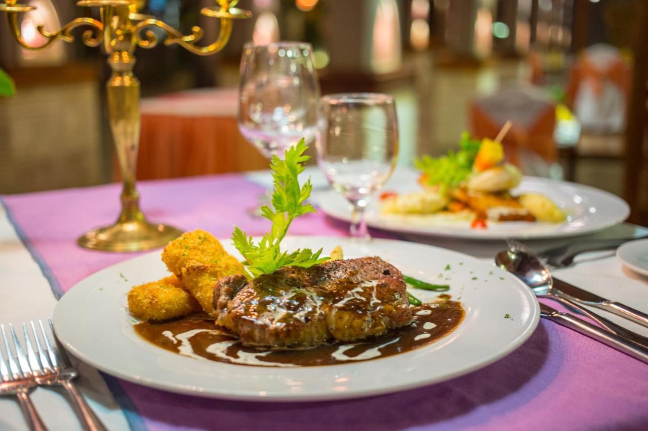 Royal Empire Premium Hotel Siem Reap Dış mekan fotoğraf