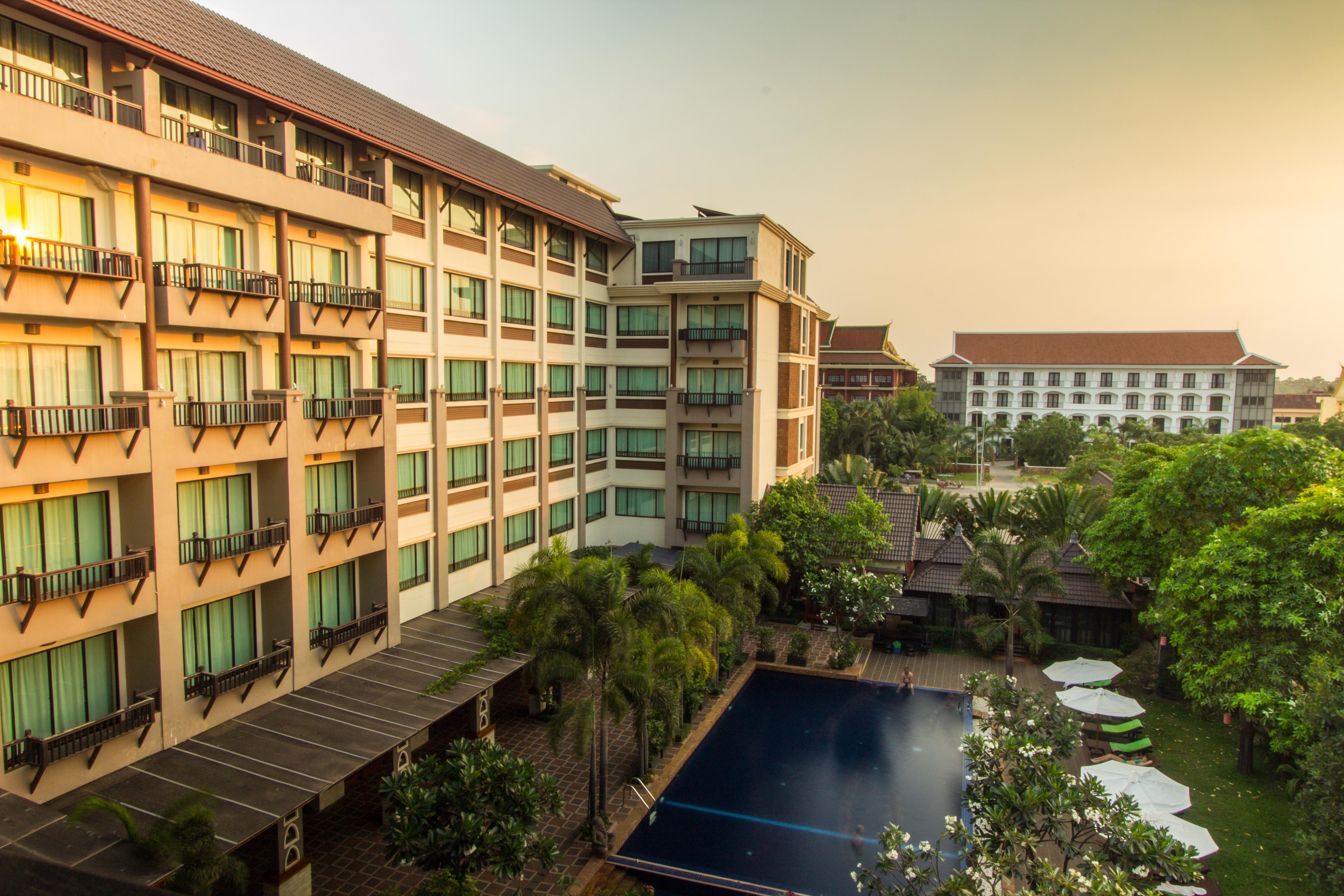 Royal Empire Premium Hotel Siem Reap Dış mekan fotoğraf