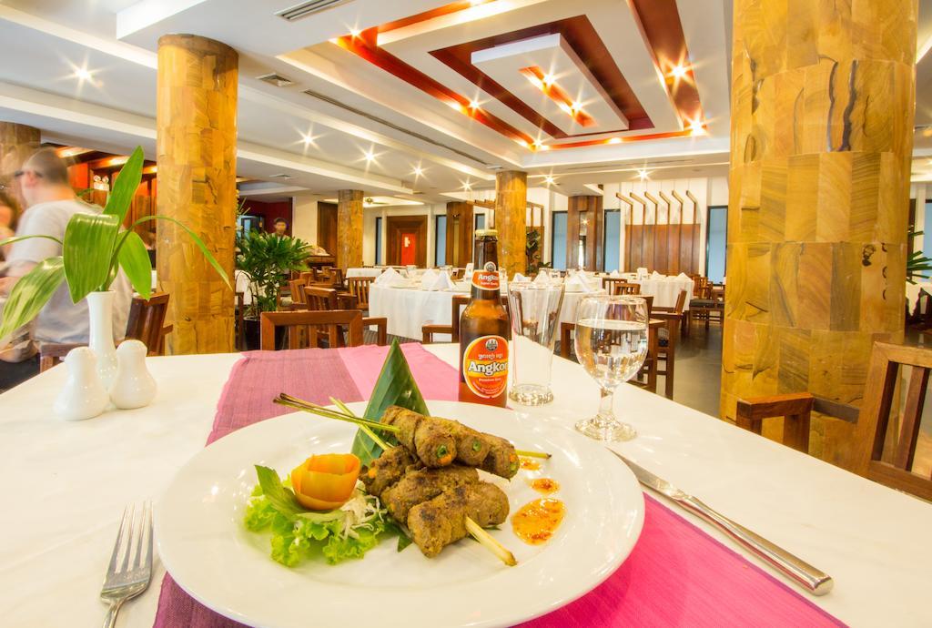 Royal Empire Premium Hotel Siem Reap Dış mekan fotoğraf