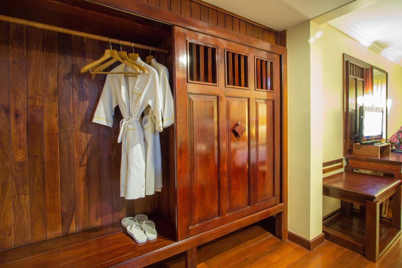 Royal Empire Premium Hotel Siem Reap Dış mekan fotoğraf