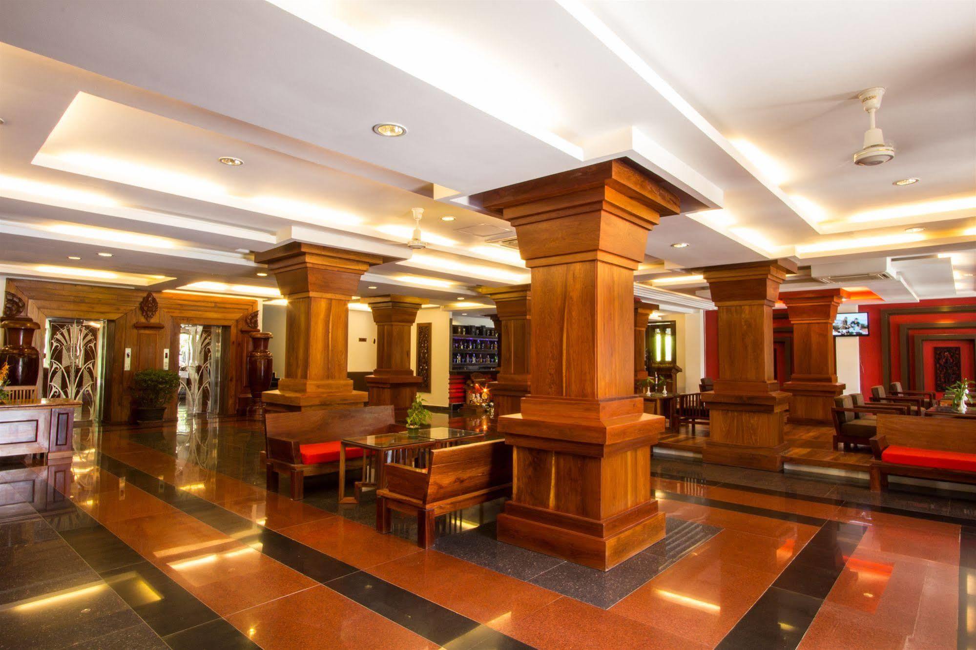 Royal Empire Premium Hotel Siem Reap Dış mekan fotoğraf